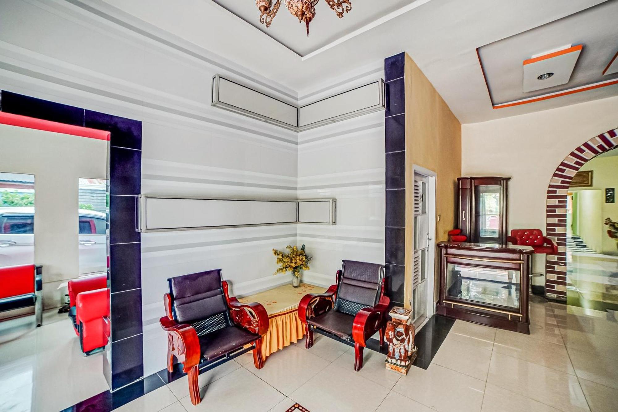 Oyo 90980 Al Karim Syariah Hotel Tanjungbalai Eksteriør billede