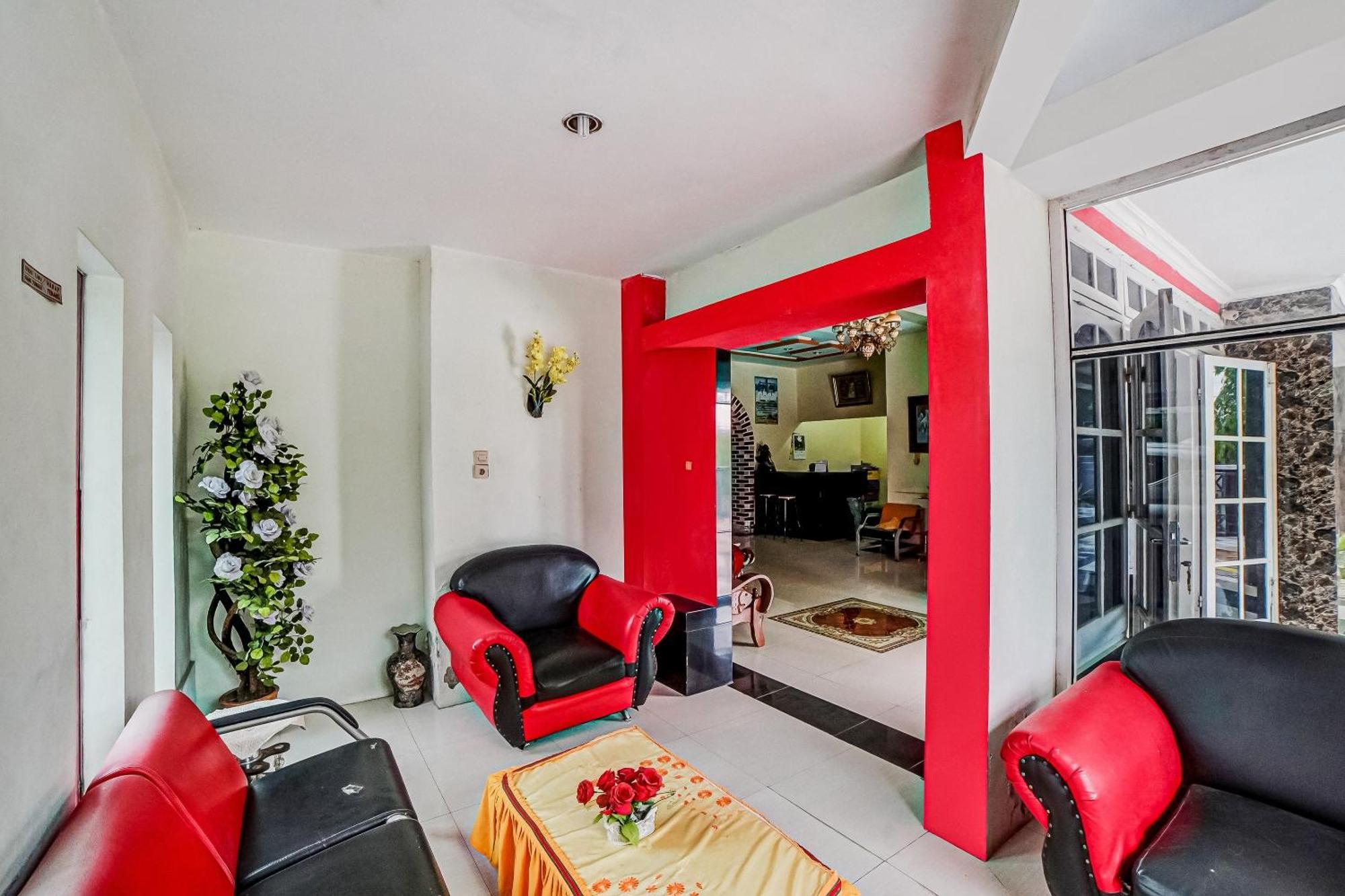 Oyo 90980 Al Karim Syariah Hotel Tanjungbalai Eksteriør billede