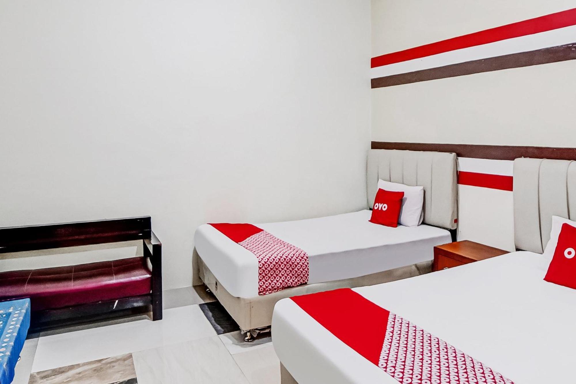 Oyo 90980 Al Karim Syariah Hotel Tanjungbalai Eksteriør billede